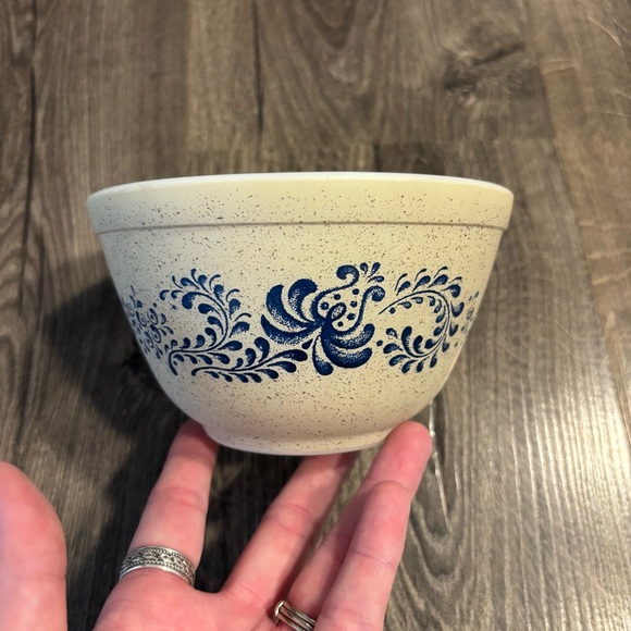 Vintage PYREX Homestead 1.5 Pint #401 MIXING BOWL Blue Speckled Beige Nesting - Picture 2 of 8